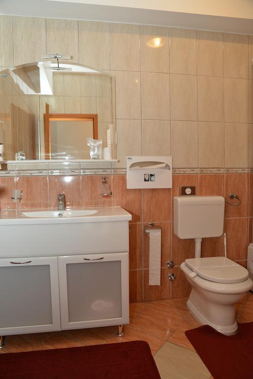 Hotel Venezia Imotski Εξωτερικό φωτογραφία